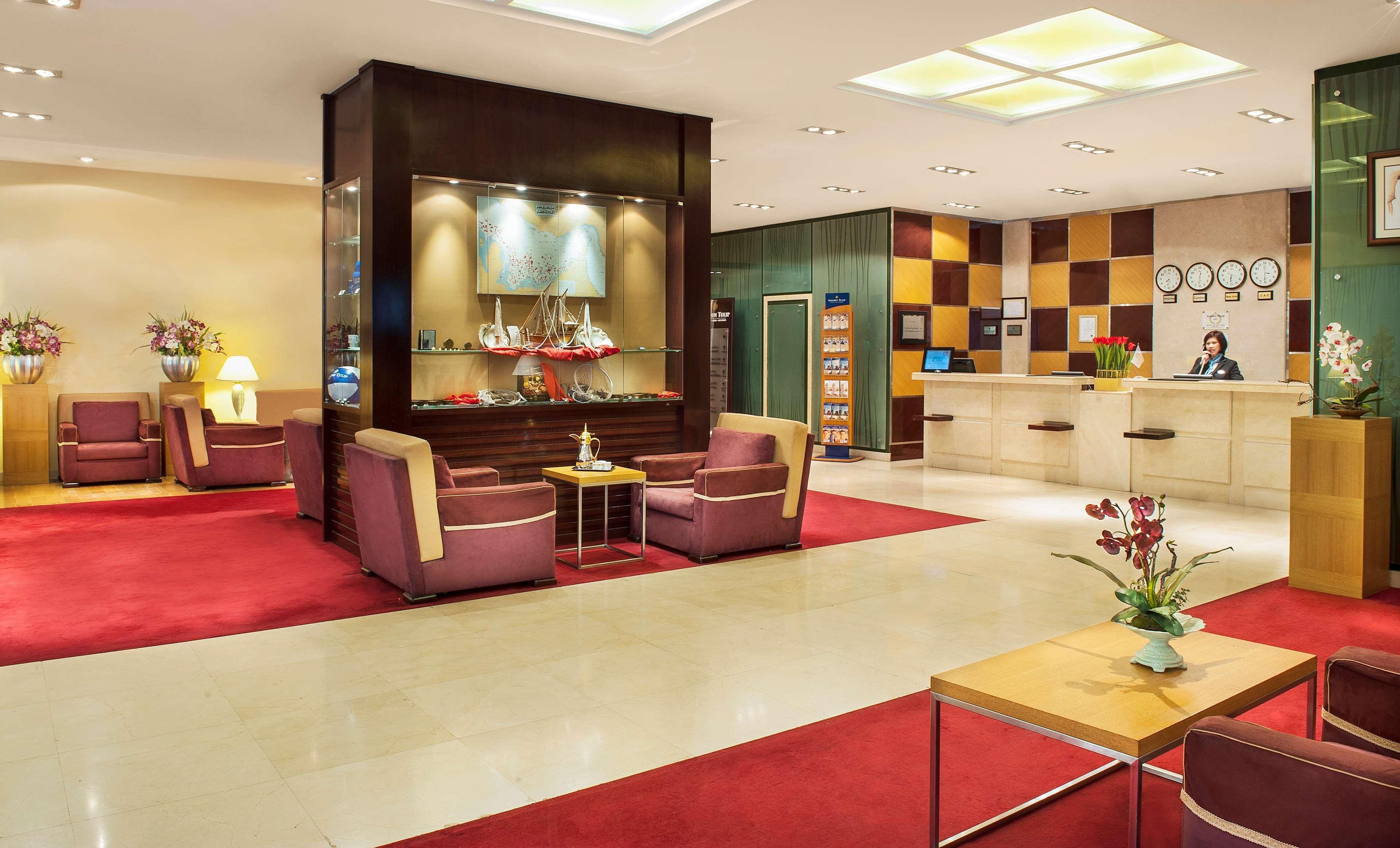 Golden Tulip Sharjah Aparthotel Kültér fotó