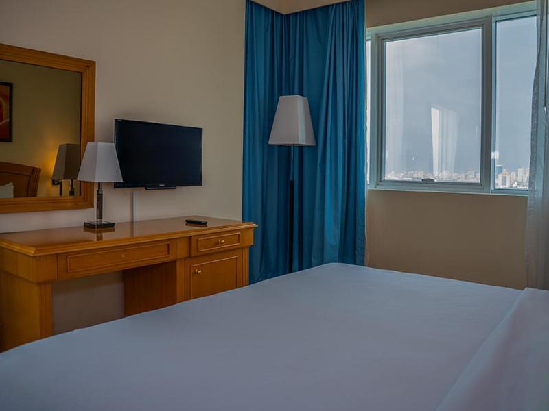 Golden Tulip Sharjah Aparthotel Kültér fotó
