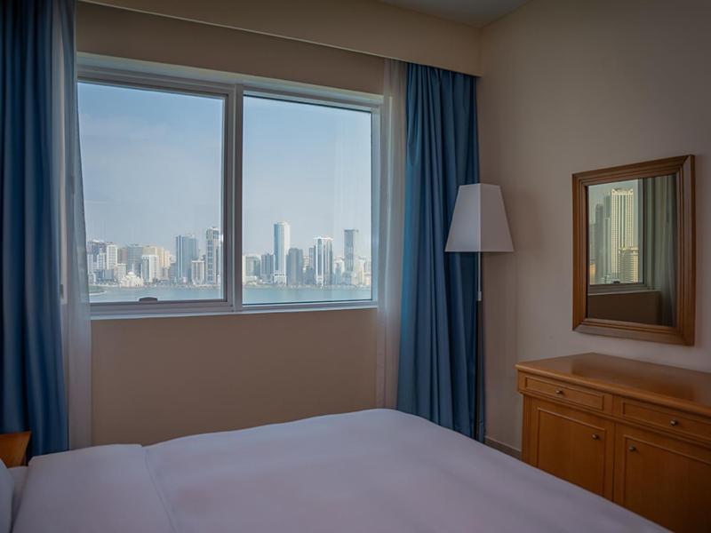 Golden Tulip Sharjah Aparthotel Kültér fotó