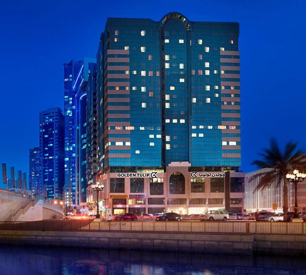 Golden Tulip Sharjah Aparthotel Kültér fotó
